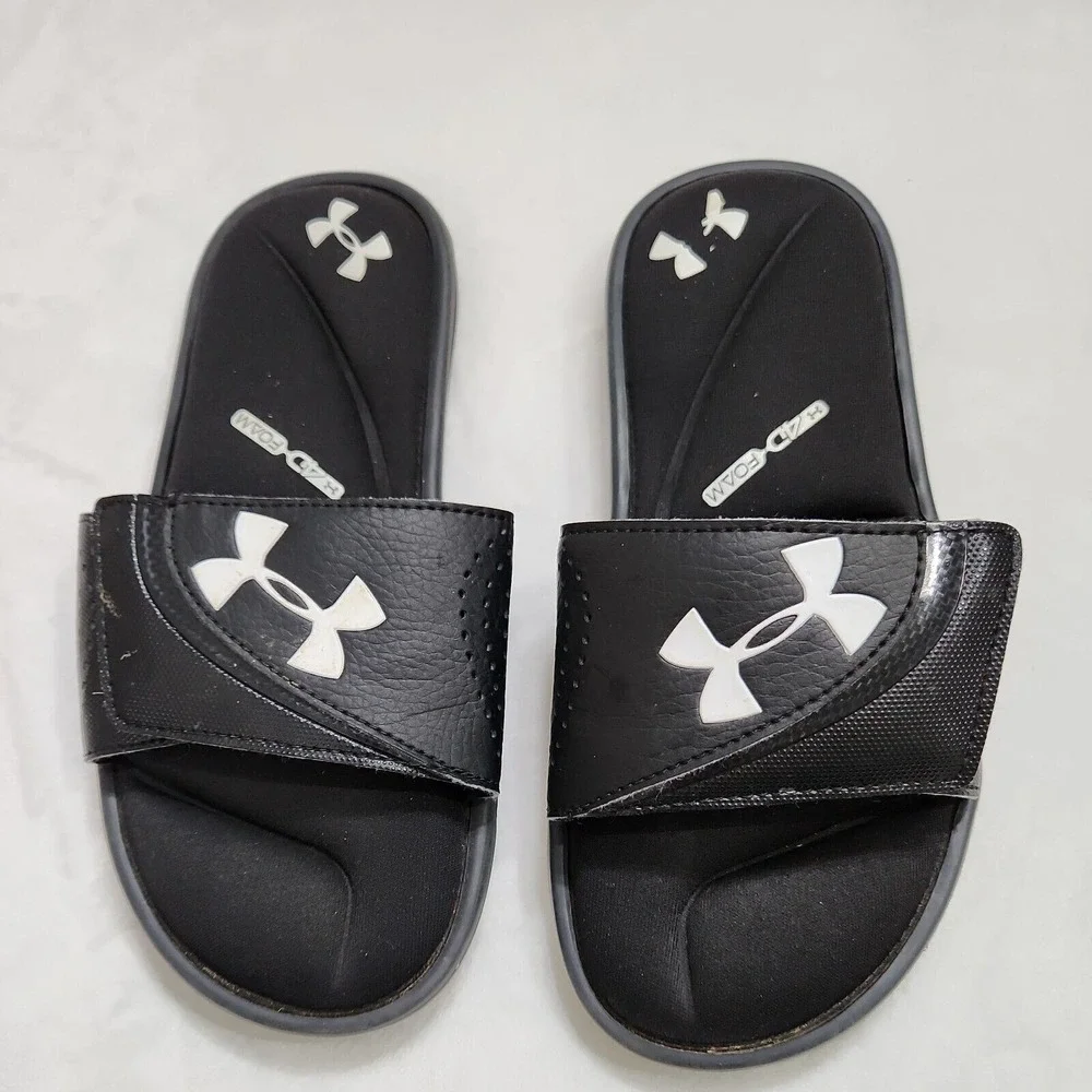 Under Armour Black 4D Foam Cushion Youth Kids Slides Sandals Logo Size 4Y EUC